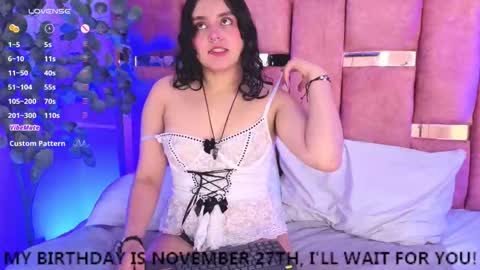 Snapshot of ambar_devon chatting on 11-20-25, 07:02 online show from 11-20-25, 07:02