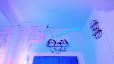 ambar_gh1 online show from 04-25-26, 08:28