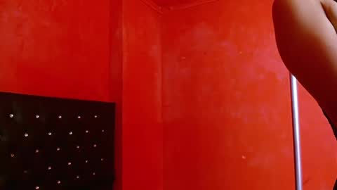 ambar_roux1 online show from 03-06-25, 05:11