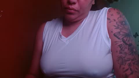 Snapshot of ambarmilf09 chatting on 11-17-25, 03:45 ambarmilf09 online show from 11-17-25, 03:45