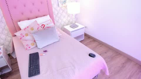 amber  ferrera online show from 02-14-26, 07:43