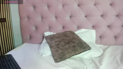  Amber  online show from 04-21-26, 01:42