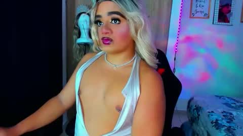 Amber sofia  pitter online show from 05-15-26, 01:01