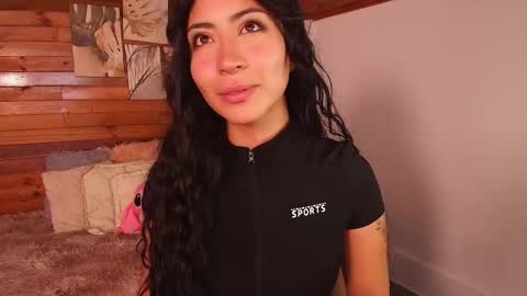 amber_curly online show from 11-08-25, 05:56