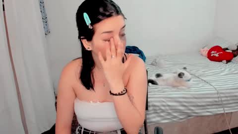 Snapshot of amber_landy1 chatting on 12-23-24, 02:35 amber online show from 12-23-24, 02:35