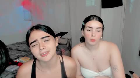 Snapshot of amber_landy1 chatting on 02-09-25, 12:39 amber online show from 02-09-25, 12:39