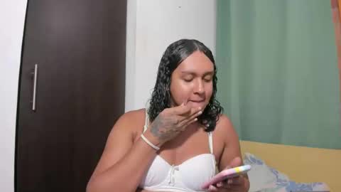 LUISA online show from 12-24-24, 12:11