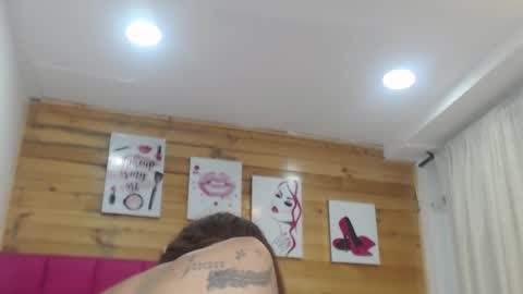 Amber Moore online show from 10-17-25, 12:01