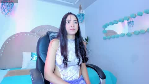 Snapshot of amber_rains chatting on 04-18-26, 12:31 Amber online show from 04-18-26, 12:31