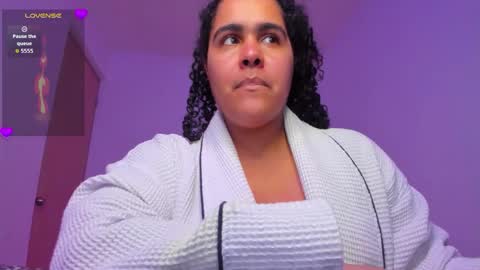 Snapshot of amber_smith20 chatting on 09-11-25, 12:00 find me here --- online show from 09-11-25, 12:00