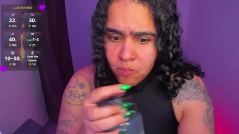 Snapshot of amber_smith20 chatting on 09-24-25, 01:09 find me here --- online show from 09-24-25, 01:09