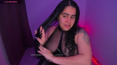 Snapshot of amber_smith20 chatting on 10-16-25, 01:50 find me here --- online show from 10-16-25, 01:50