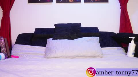     online show from 11-22-25, 09:08