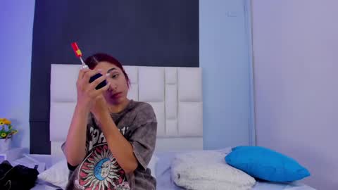 Amber Baker  online show from 12-29-24, 05:33