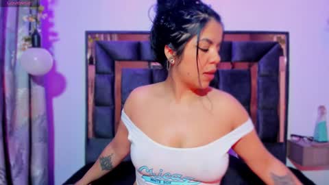 Amber  online show from 09-26-25, 01:42