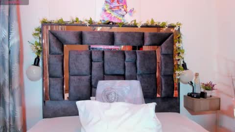 Snapshot of amberbeckeer chatting on 03-04-26, 03:01 Amber online show from 03-04-26, 03:01