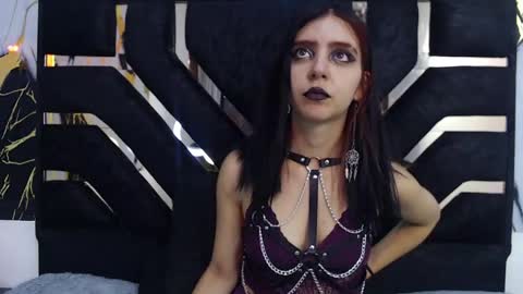 Snapshot of amberblackcs01 chatting on 05-07-26, 04:01 amber online show from 05-07-26, 04:01