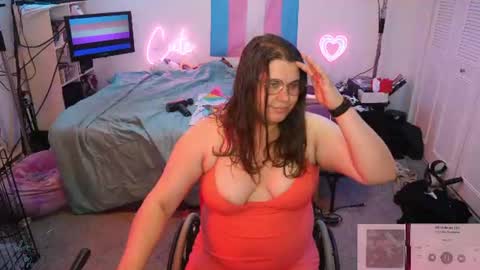 Snapshot of ambercutewheels chatting on 07-06-26, 09:28 Amber Cute Wheels online show from 07-06-26, 09:28