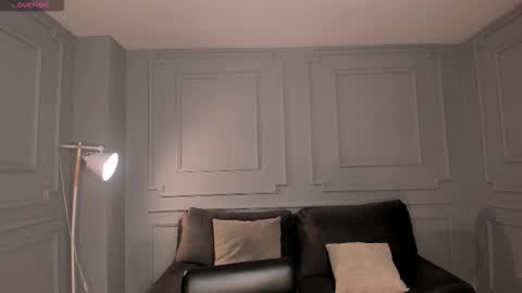 Snapshot of amberfox_1 chatting on 12-02-25, 11:48 Amber Fox online show from 12-02-25, 11:48