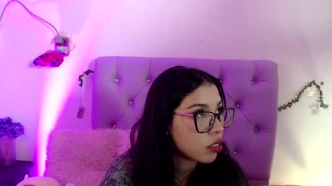 Amber Jeong online show from 01-21-25, 12:04