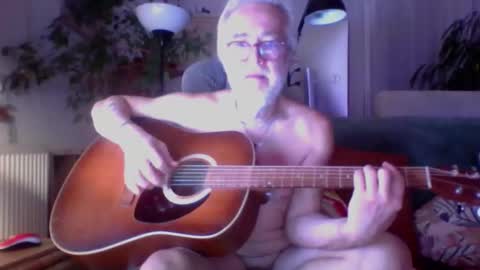 Amberr11 online show from 10-26-25, 11:31