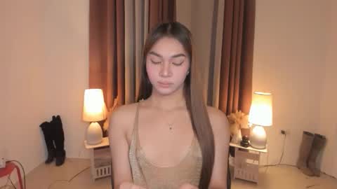 Snapshot of ambervixen69 chatting on 05-13-26, 06:44 BIGCOCK AMBER online show from 05-13-26, 06:44