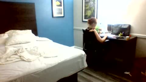 ambionce online show from 04-20-26, 07:26