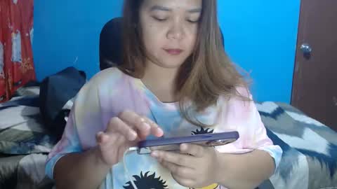 Marie online show from 04-24-26, 06:43