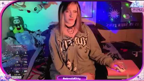 Snapshot of ambrosiakitty chatting on 05-08-26, 07:57 Ambrosia online show from 05-08-26, 07:57