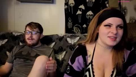 amburlicious online show from 11-25-25, 04:12