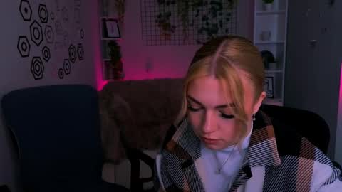 amelaya online show from 05-12-26, 09:39