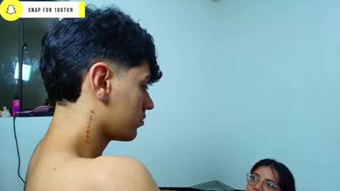 Snapshot of ameli_and_lucas chatting on 12-27-24, 06:14 Amelia Lucas online show from 12-27-24, 06:14