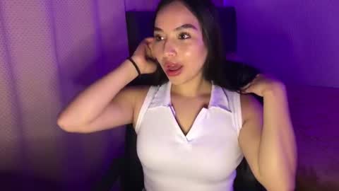 Amelia online show from 06-05-26, 05:07
