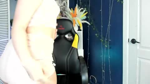 Snapshot of amelia__goth chatting on 05-11-26, 11:16 amelia__goth online show from 05-11-26, 11:16