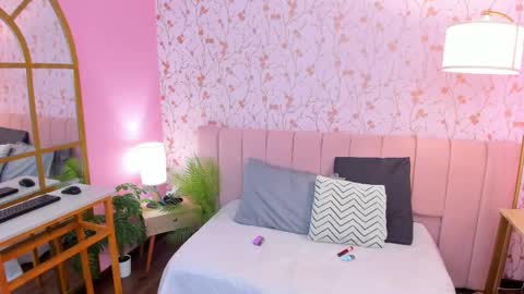 Amelia Adams online show from 02-22-25, 01:22