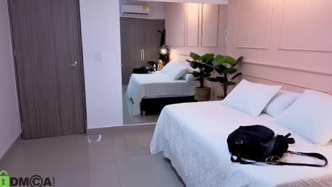 AMELIA online show from 12-19-25, 11:28