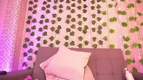 Snapshot of amelia_lov chatting on 01-16-25, 06:25 Amelia online show from 01-16-25, 06:25