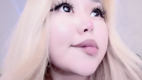 Amelia online show from 01-16-25, 03:23