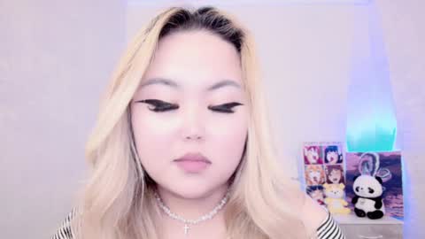 Amelia online show from 01-18-25, 04:59