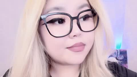 Amelia online show from 02-26-25, 12:38