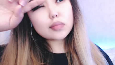 Snapshot of amelia_sunlight chatting on 05-26-26, 04:03 Amelia online show from 05-26-26, 04:03