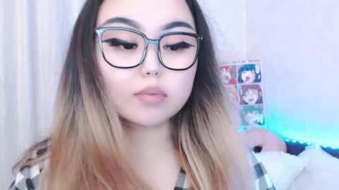 Snapshot of amelia_sunlight chatting on 05-27-26, 03:53 Amelia online show from 05-27-26, 03:53