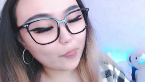 Snapshot of amelia_sunlight chatting on 05-29-26, 05:44 Amelia online show from 05-29-26, 05:44