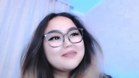 Snapshot of amelia_sunlight chatting on 06-14-26, 03:25 Amelia online show from 06-14-26, 03:25