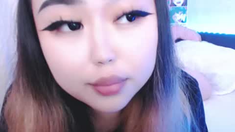 Amelia online show from 06-19-26, 05:17