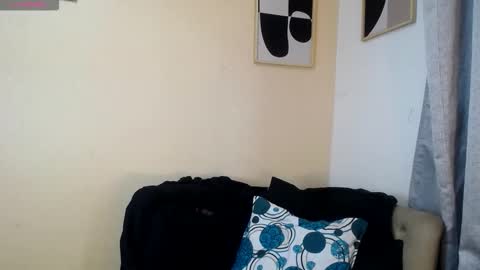 Amalia Castro online show from 01-17-26, 01:10