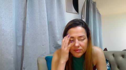Amalia Castro online show from 02-19-26, 08:54