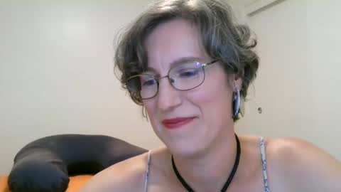 Ameliaishka online show from 09-18-25, 04:03