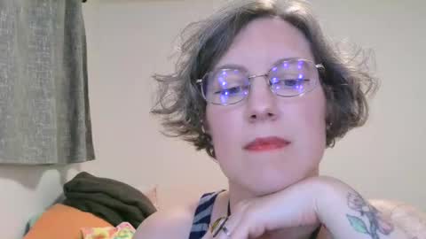 Ameliaishka online show from 05-17-26, 04:10
