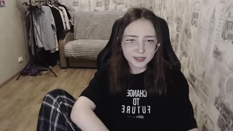 Snapshot of ameliakamishiro chatting on 12-12-24, 03:16 Amelia online show from 12-12-24, 03:16